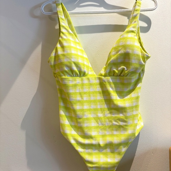 Seafolly One Piece Swimsuit  Portofino Deep V Lime AUS Size 12 CAD 10 - Picture 1 of 7